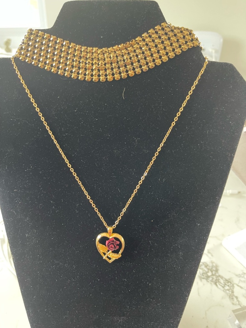 Gold tone mesh collar and Heart Pendant Necklace with Pink Rose Accent